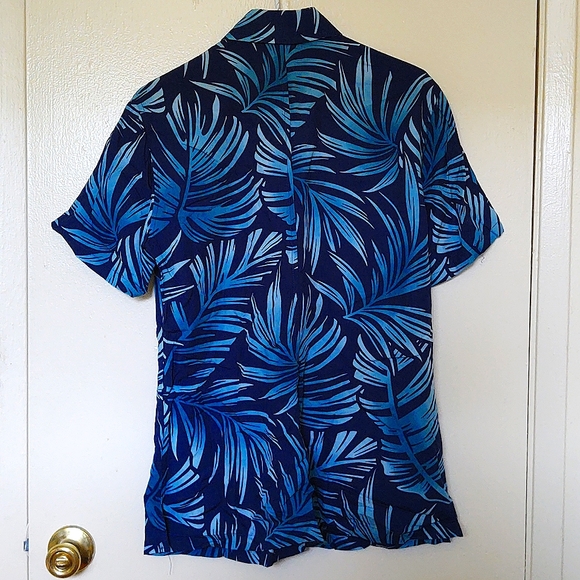 Unisex Size Small Hawaiian Shirt - Never Worn - Picture 3 of 3